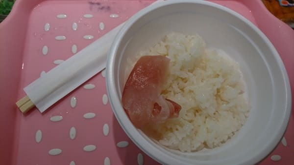 なまら、うめぇっ！【北海道・釧路】和商市場の名物・勝手丼に舌鼓！