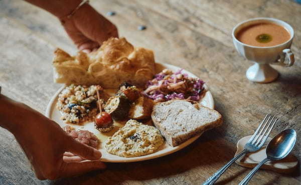 フランス人店主がつくる、パンとこだわりの料理。京都・西陣の優しく温かなお店『RIFIFI STUDIO』