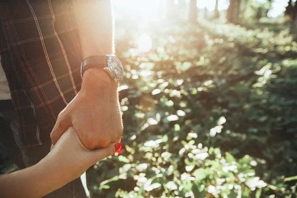 恋愛していても虚しい…満たされない理由や対処法を徹底解析