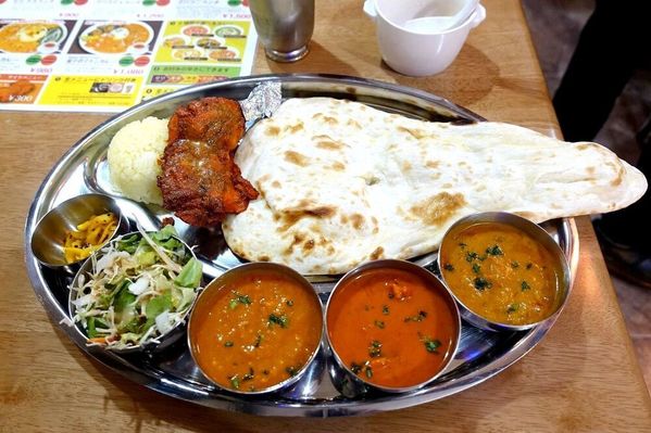 梅田の絶品カレーランチ18選！ミシュラン獲得の名店や駅ナカの老舗も！