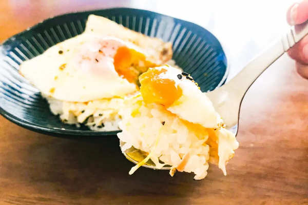 速水もこみちの「目玉焼きの食べ方」が天才すぎる　卵の下に“あるもの”を敷く