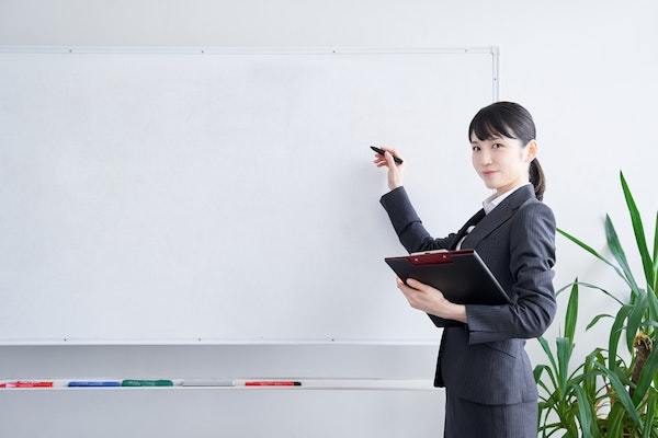 かっこいい女性の仕事一覧！尊敬される職業の条件＆転職方法とは？