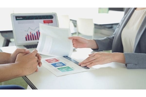 店舗型証券会社ランキング!大手5社の口座数や手数料を一覧で紹介