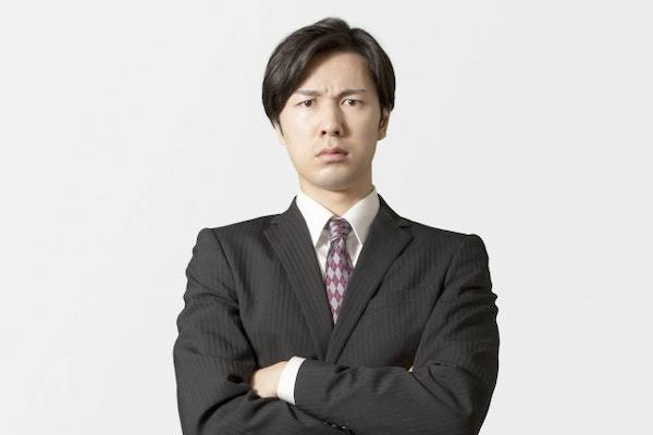 視線を外さない男性心理とは？脈ありサインを徹底解説！