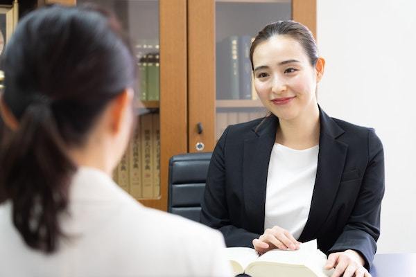 かっこいい女性の仕事一覧！尊敬される職業の条件＆転職方法とは？