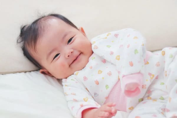 0歳の赤ちゃん写真を楽しく撮影する方法【生まれたて～生後3か月編】