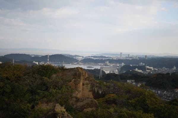 日本とは思えない！まるで古代遺跡みたいな山【神奈川・鷹取山】