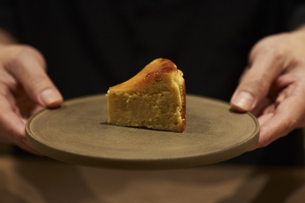 焦がしバターが薫る「CAORU CHEESE CAKE」がMakuakeで先行販売中