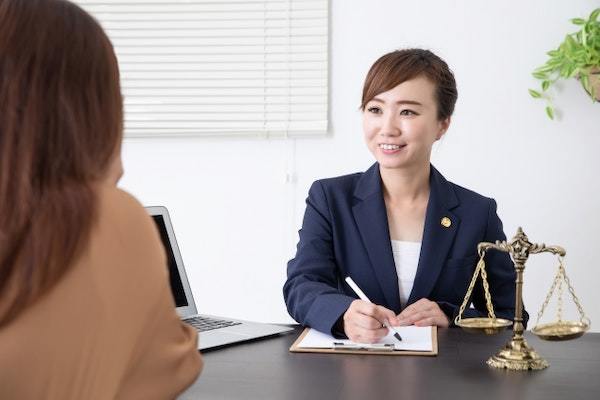 潰れる会社の6つの特徴と転職を待ったほうがいい4つの理由とは？