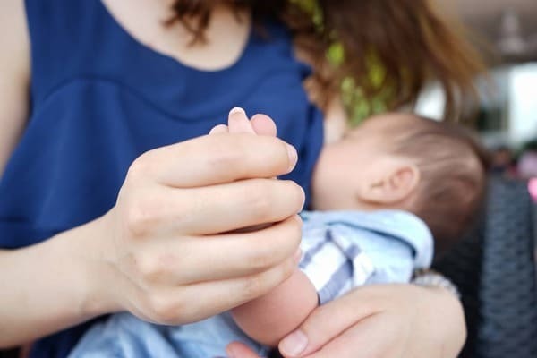 授乳ブラは必要? ママたちが使っているおすすめの人気授乳ブラ14選