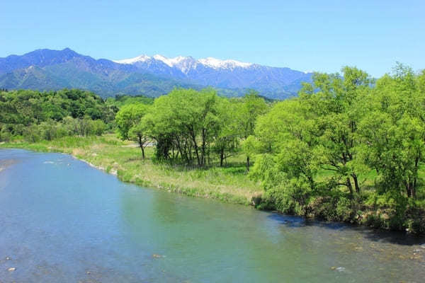 大人だって大はしゃぎ！子供と川で遊びつくす長野・天竜川でラフティング