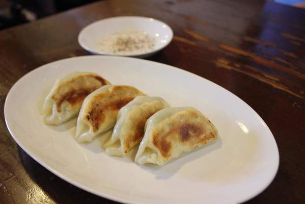 葛西・西葛西の餃子屋おすすめ7選！手作り餃子の名店や江頭絶賛の人気店も！