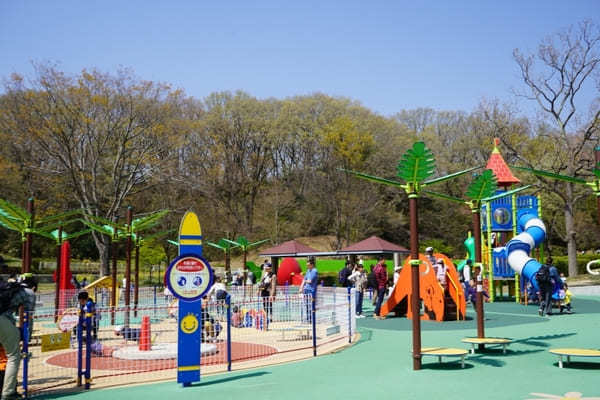 子どもと行きたい横浜のおすすめ公園22選！大型遊具・ロング滑り台など設備充実の公園特集