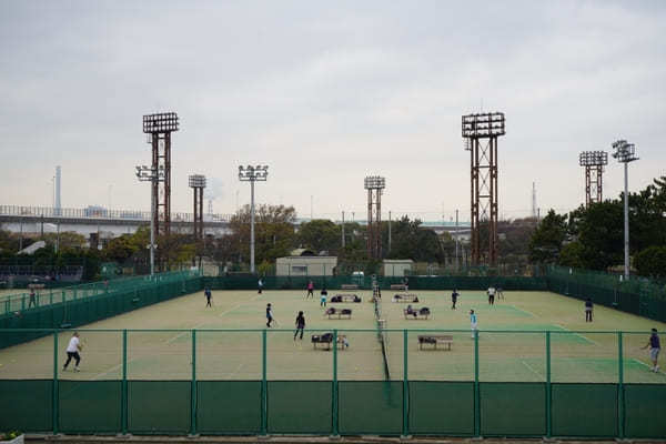 子どもと行きたい横浜のおすすめ公園22選！大型遊具・ロング滑り台など設備充実の公園特集