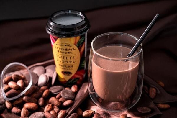 ピスタチオ×チョコだって?ファミマ「ケンズカフェ東京」の新作スイーツ、超おいしそう!