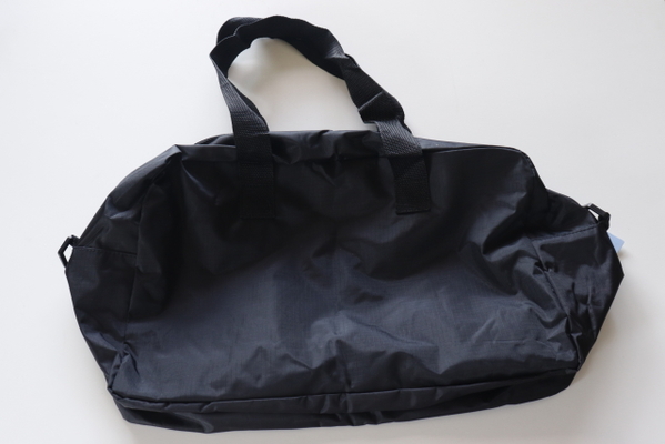 夏休みはまず“ダイソー”へ！旅行に持って行って助かった～　欲しいが詰まった便利な黒バッグ