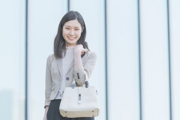 おうちデートは服装が超重要！彼をときめかせる春夏秋冬コーデとは？