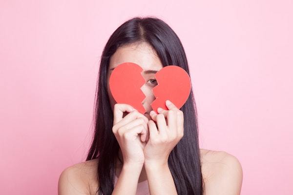 「月が綺麗ですね」の意味は愛の告白？女性の返事でベストな答えは？