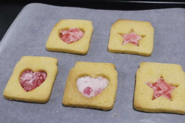 ダイソーにもあったなんて…！これなら作れるかも　お洒落なお菓子が簡単に作れるキッチングッズ