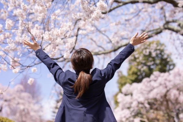 【退職の伝え方の例文付き】会社と揉めないためのベストな伝え方