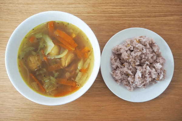 北海道カレー「マジックスパイス」実食　透明スープに魔法薬草の旨味が凝縮