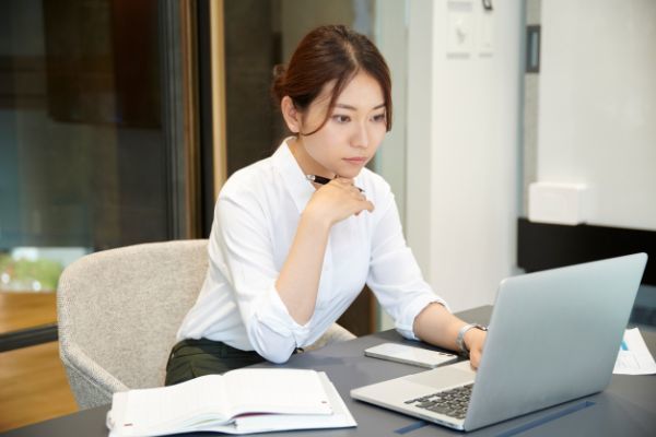 会社役員の3つの種類とは？役員になる方法や必要なスキルを解説！