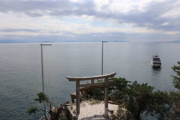 【滋賀】琵琶湖上に浮かぶパワースポット竹生島