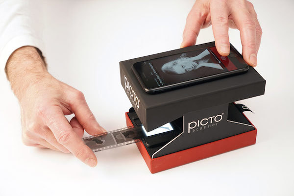 古いネガフィルムをスキャンしてデジタル化！「PictoScanner」日本初上陸