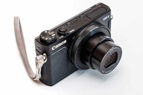 【カメラ初心者必見】ミラーレスカメラとスマホの違いとは？