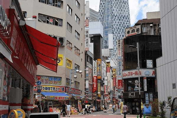 西新宿駅のケーキ屋おすすめ7選！手土産・誕生日に人気の名店も！