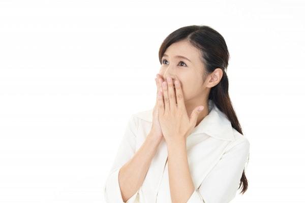 おでこにキスの意味とは？男性心理＆脈アリの確認方法まで解説！