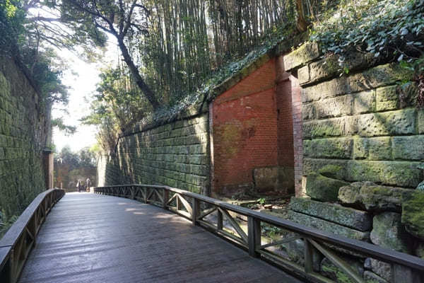 【神奈川県・横須賀市】冬の無人島・猿島への非日常体験のひとり女子旅へ♪