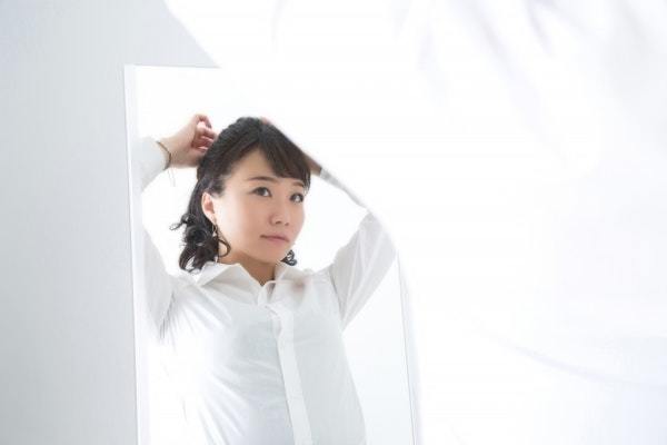 営業職女性に最適な髪型は？OK例とNG例を解説します