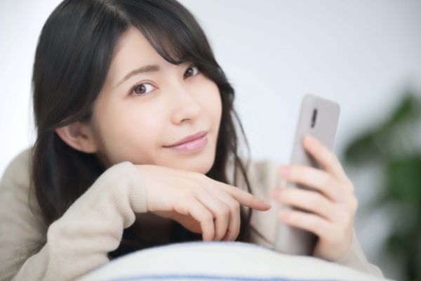 しばらく連絡をしない恋愛の駆け引き！期待できる効果や注意点とは？