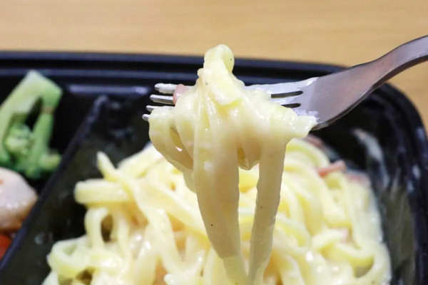 これは便利すぎる…　電子レンジで作れる「プレート」のクオリティが高すぎた