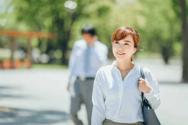 女性のビジネスカジュアルとは？OK、NGファッションをおさらい