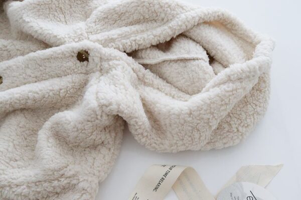 【電気代節約にも】ふわもこ着る毛布で冬を乗り切ろう！