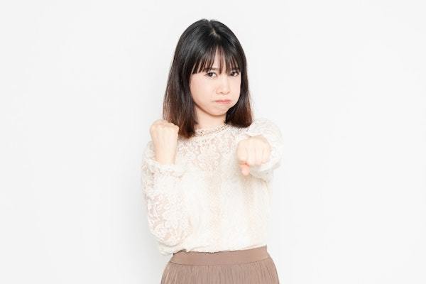 心が壊れてる人の特徴は？壊れるとどうなる？強い人になるためには