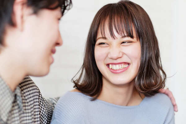 帰り際のハグ！付き合ってない男性からの突然のハグってどんな心理？