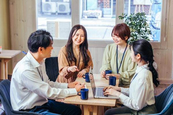 女性の働き方を徹底解説！職場選びのポイントと3つの働き方を紹介