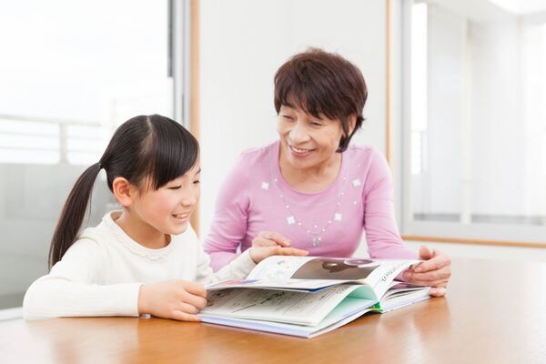 小学生の預かり先に悩んだらシッターにお任せ！意外と幅広い活用法をご紹介します！