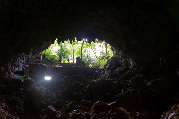 【鹿児島・沖永良部島】地底洞窟探検！大迫力のケイビングツアー