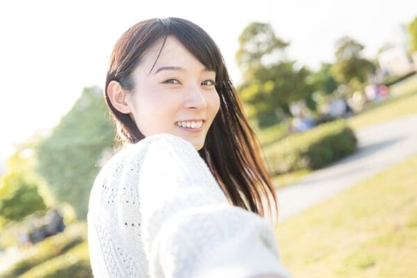 プラス思考になる方法35選!プラス思考の人の特徴とは?