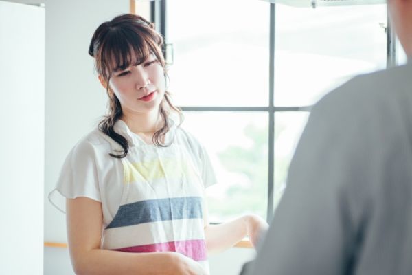 しばらく連絡をしない恋愛の駆け引き！期待できる効果や注意点とは？