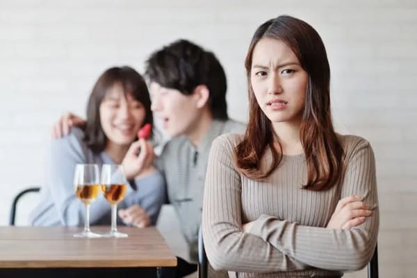 魔性の女を忘れられないのはなぜ？モテ女子になるヒントをゲットしよう