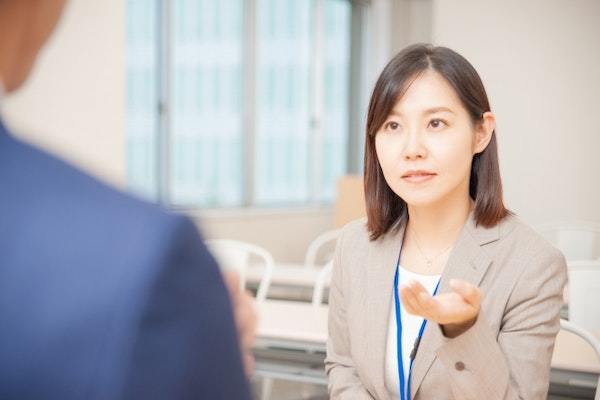 社長面接の逆質問はどう答える？最終面接で失敗しないためのコツと回答例を紹介