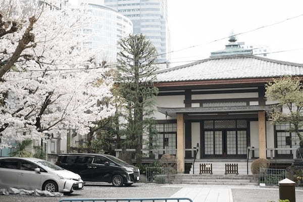 【レポ】寺の境内に佇む鮨屋。赤坂「すしいわお」でキャビグロ、ちらしらずを堪能