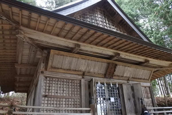 長野県・戸隠古道「神道」で戸隠神社3社巡り！神秘の鏡池と蕎麦も♪