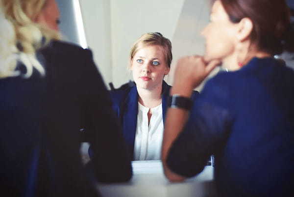 女性の仕事の悩みで多いものとは？女性が抱えやすい悩みと解決へのアドバイス