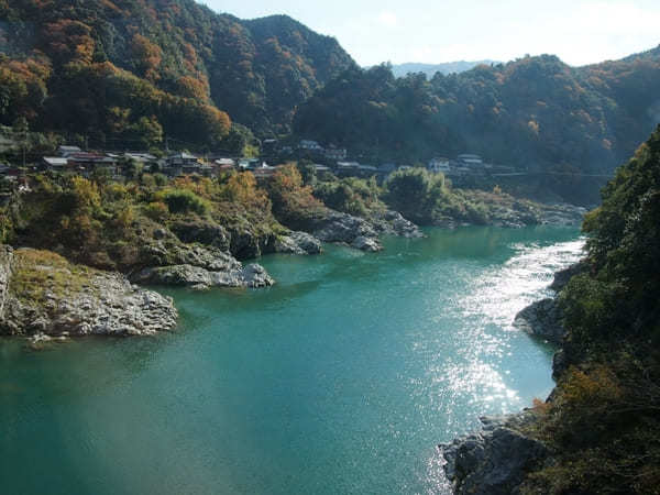 大人の遊山を楽しむ列車旅「四国まんなか千年ものがたり」